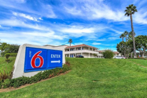 Гостиница Motel 6 Carlsbad Beach  Карлсбад